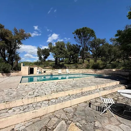 - Perrier - Private Swiming Pool